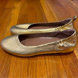 Gold ballet flats - Fitflop - new with tags (NWT) - size 10 - GORGEOUS
